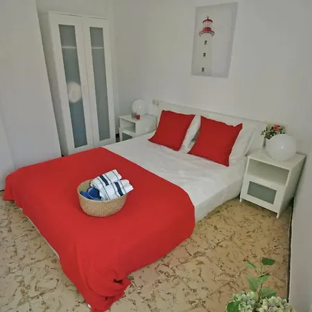 Lets Holidays Estolt Terrace Апартаменты *